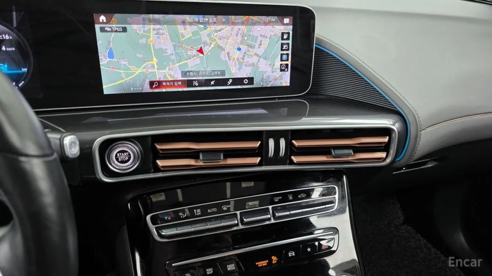 Mercedes-Benz EQC