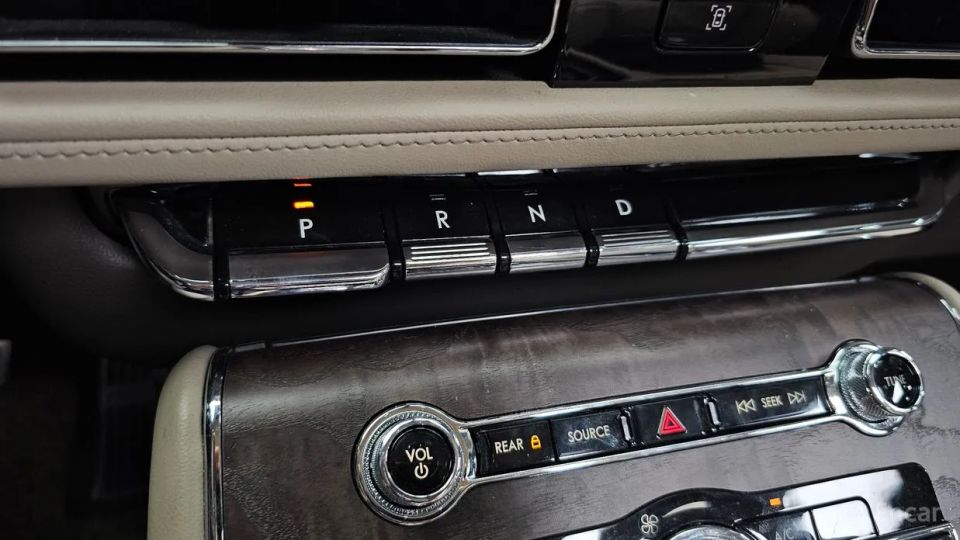 Lincoln Aviator