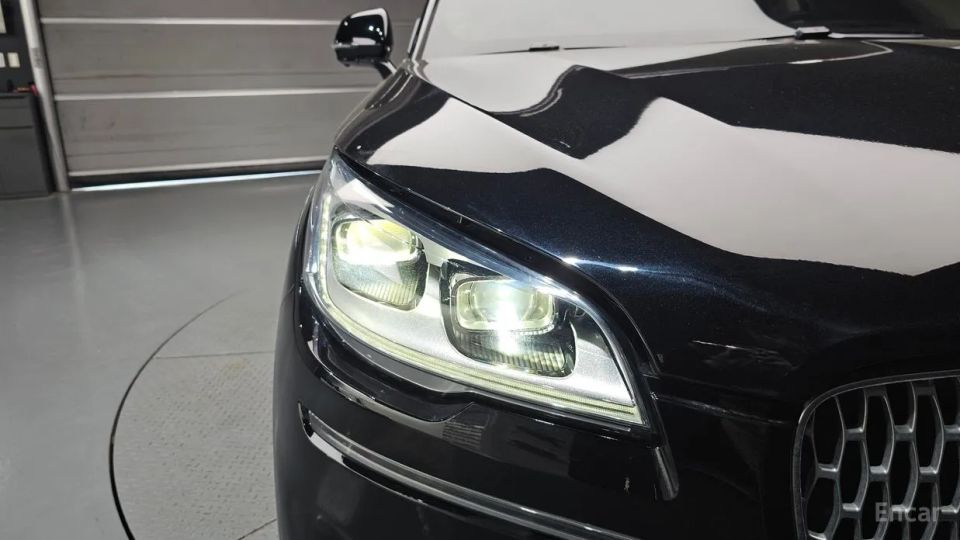 Lincoln Aviator