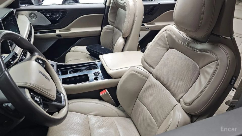 Lincoln Aviator