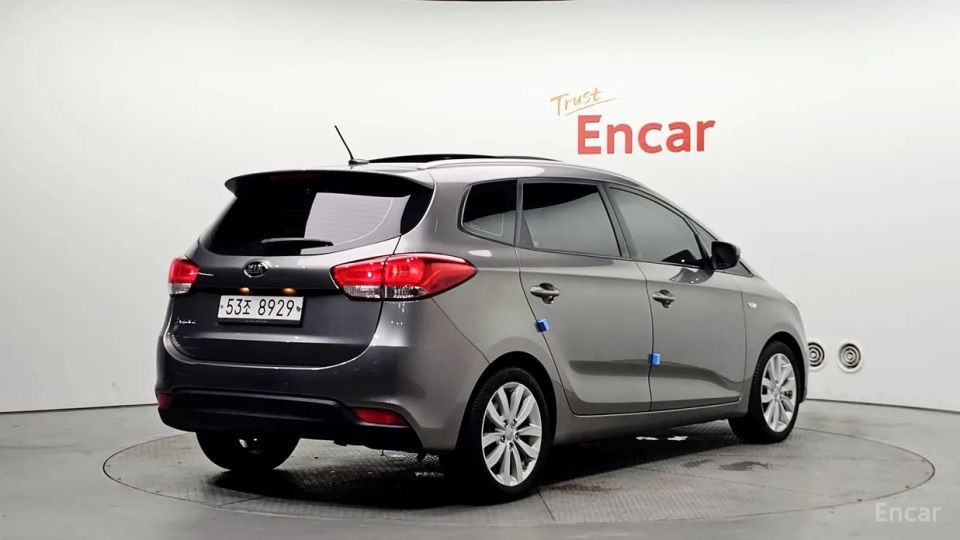Kia Carens
