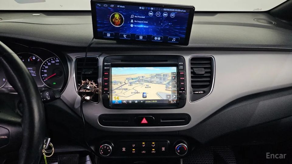 Kia Carens