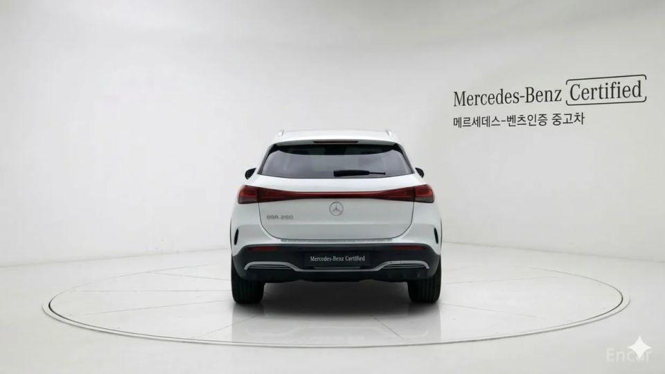 Mercedes-Benz EQA