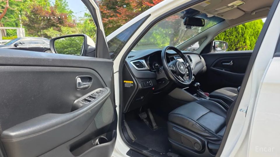 Kia Carens