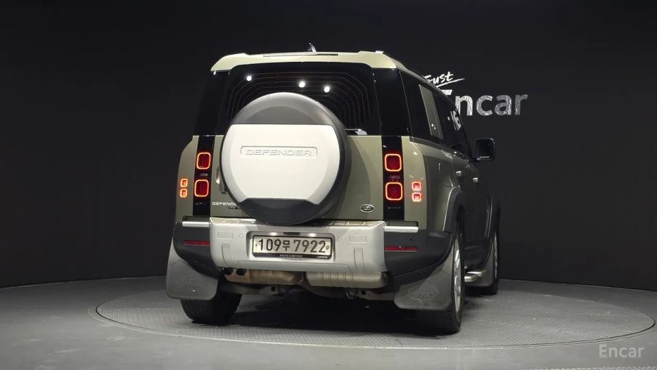 Land Rover Defender