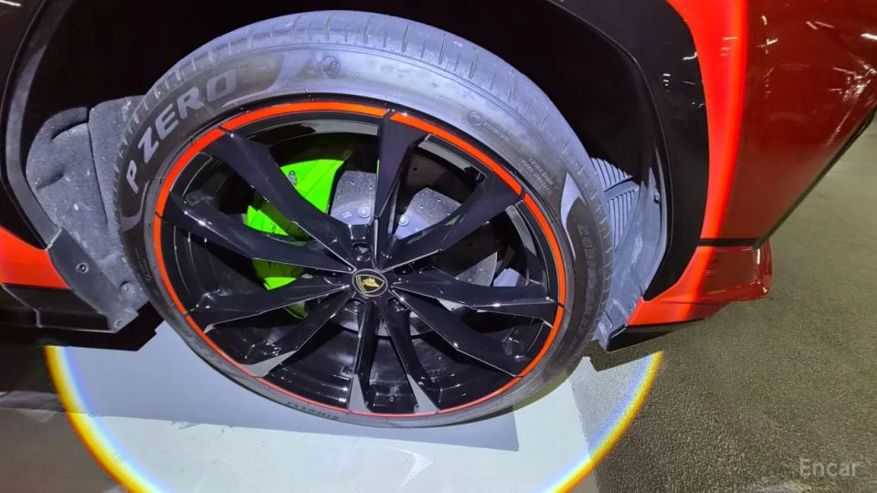 Lamborghini urus