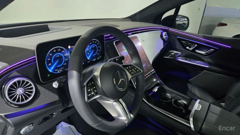 Mercedes-Benz EQE