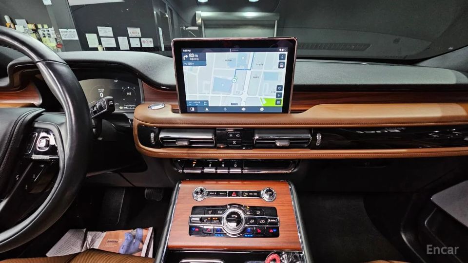 Lincoln Aviator
