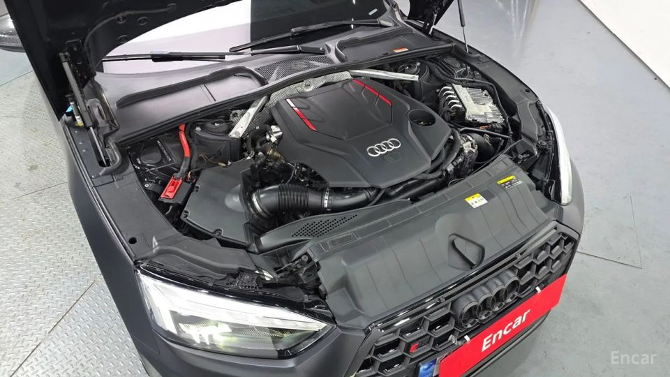 Audi S5