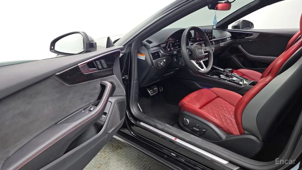 Audi S5