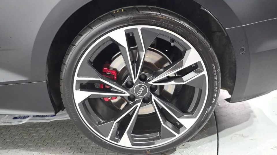 Audi S5