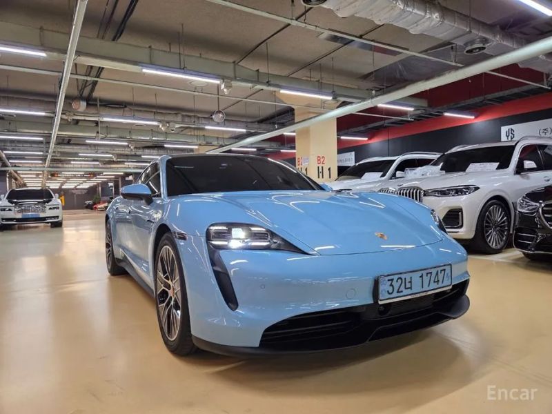 Porsche Taycan