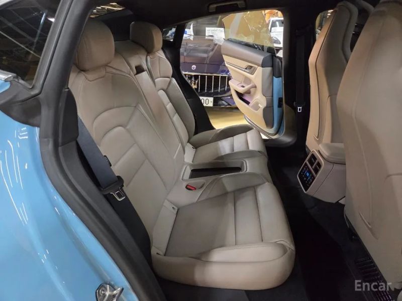 Porsche Taycan