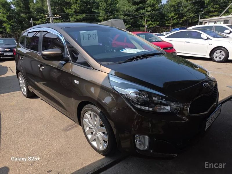 Kia Carens