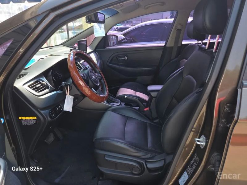 Kia Carens