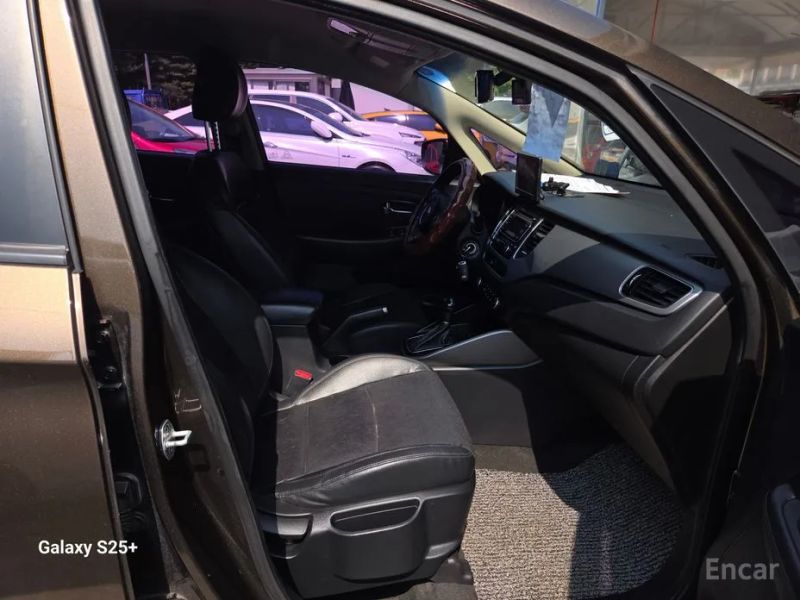 Kia Carens