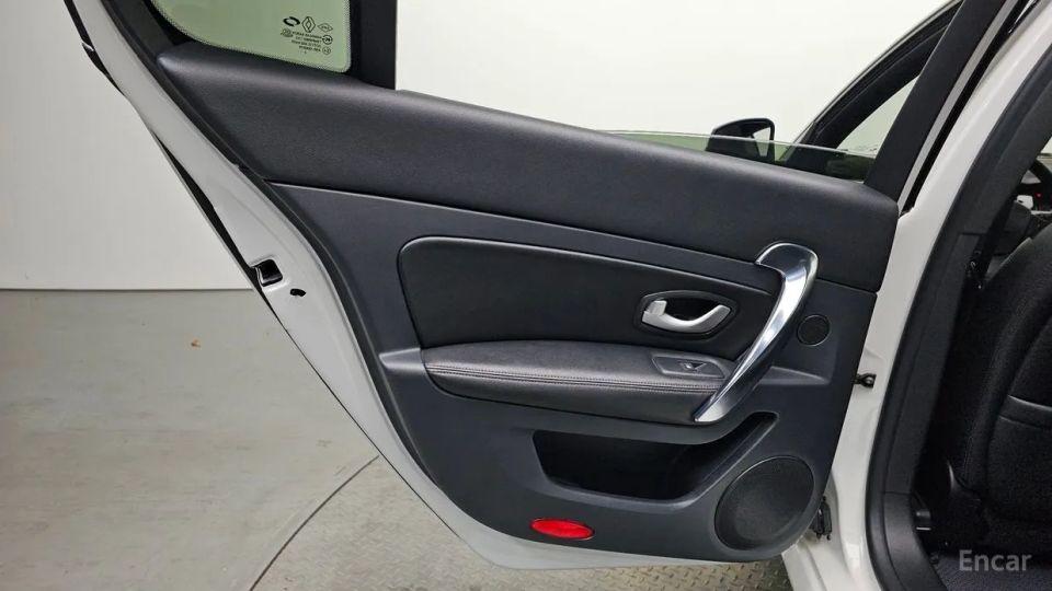 Renault-KoreaSamsung SM5
