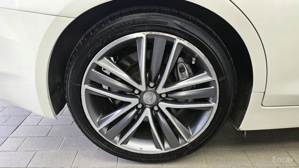 Infiniti Q50