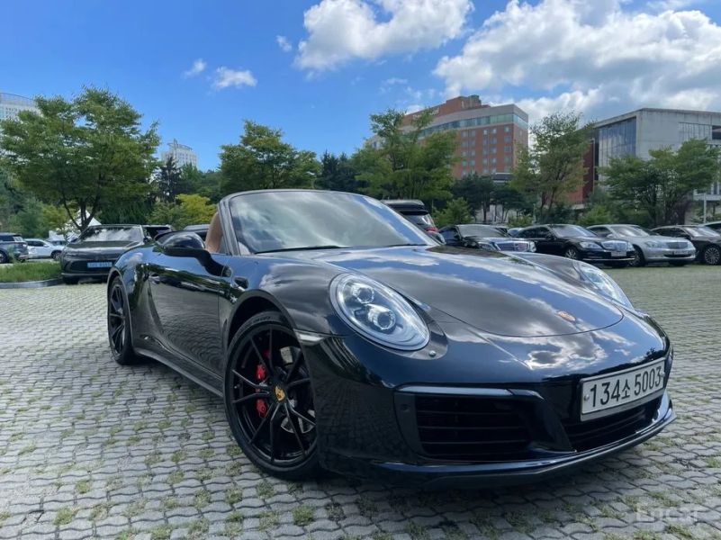 Porsche 911