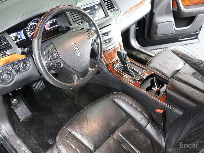 Lincoln MKS