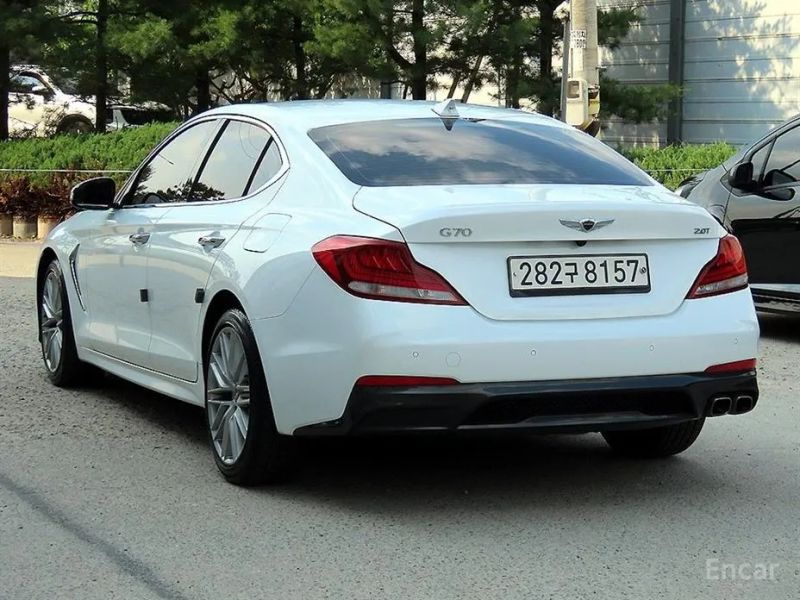 Genesis G70