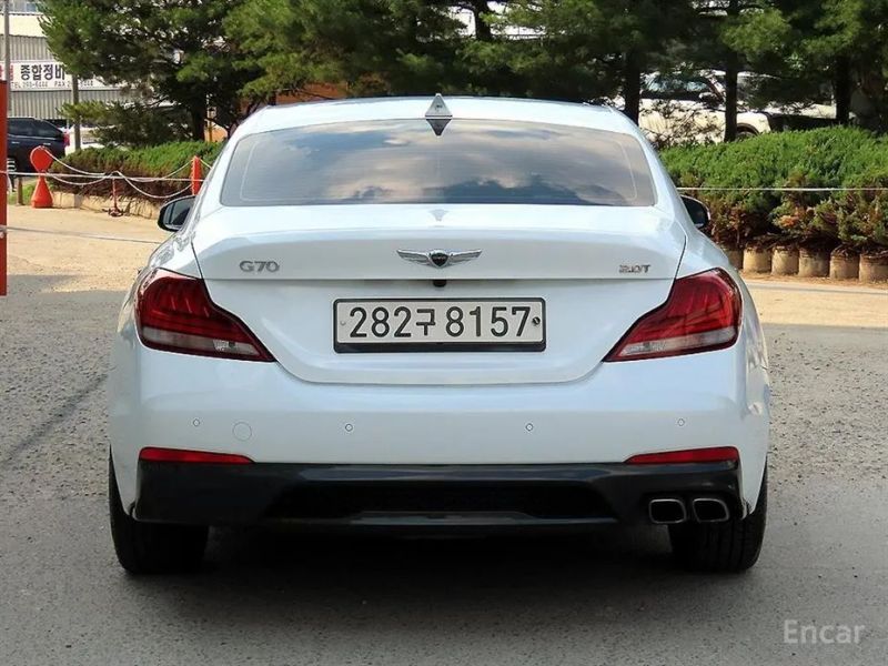 Genesis G70