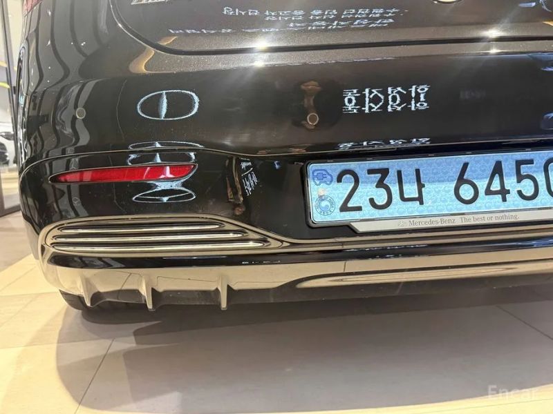 Mercedes-Benz EQS