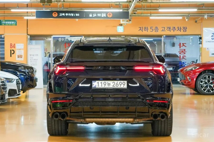 Lamborghini urus