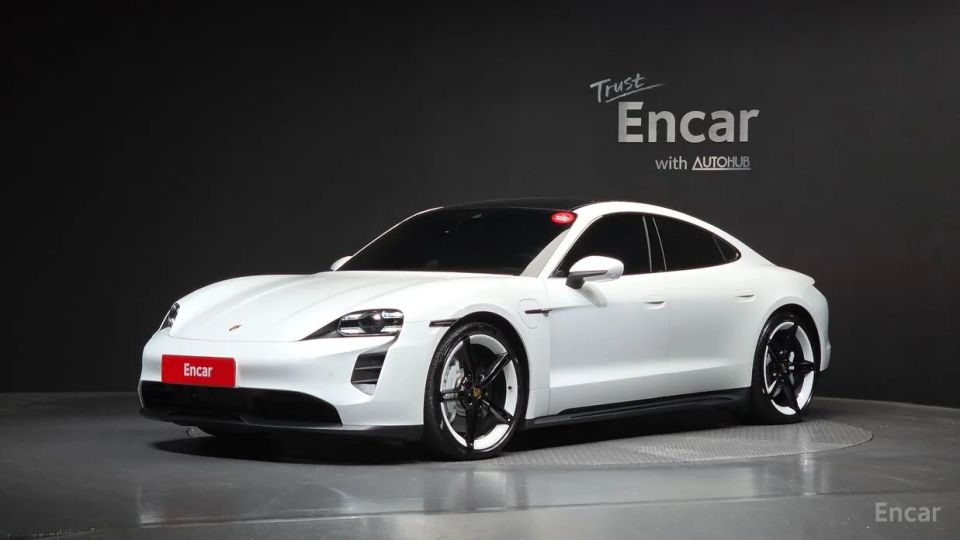 Porsche Taycan