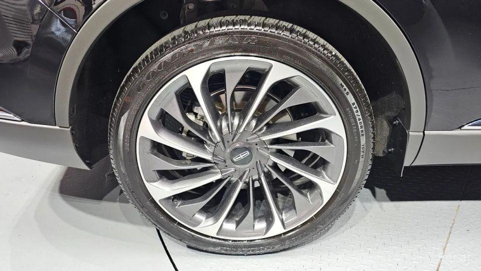 Lincoln Aviator