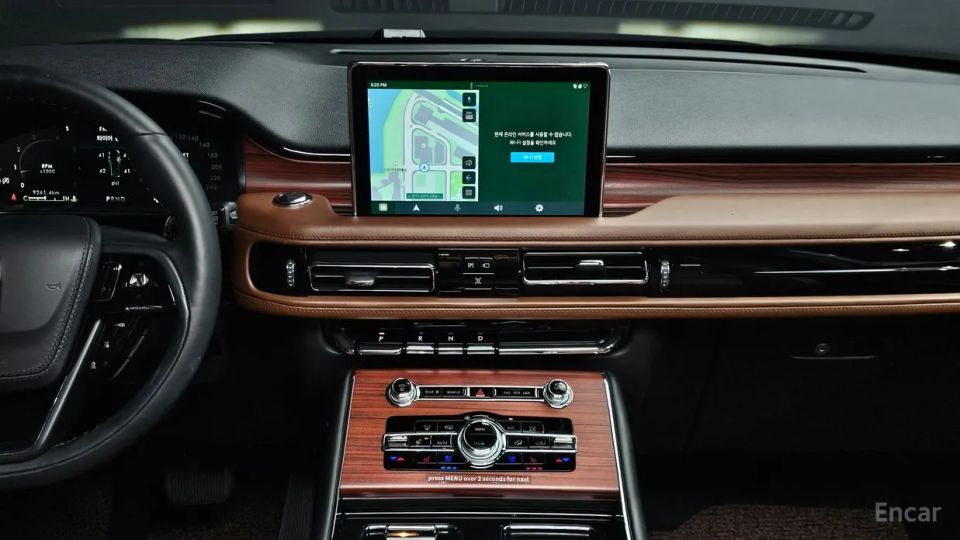 Lincoln Aviator