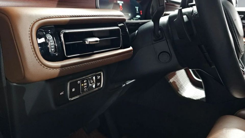 Lincoln Aviator