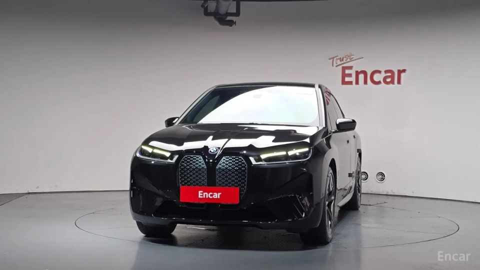 BMW ix