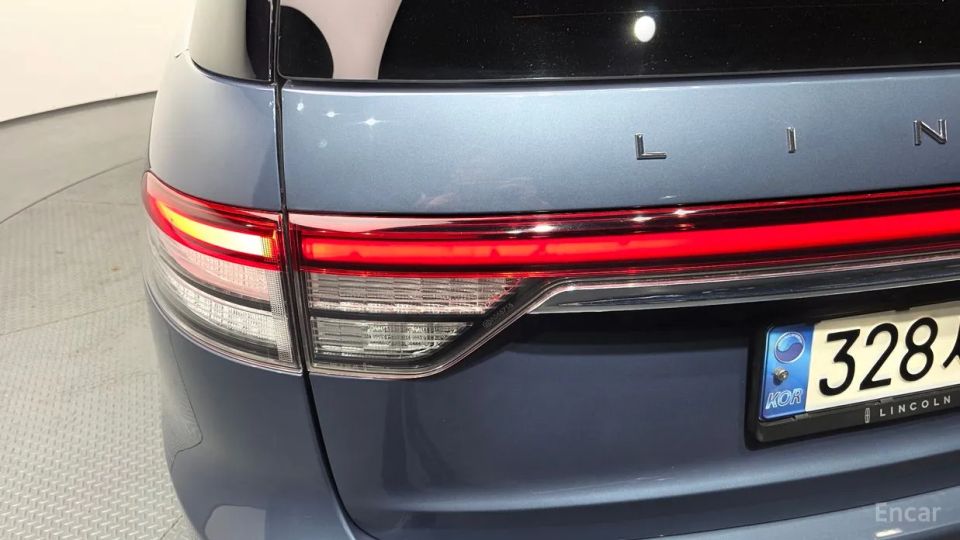 Lincoln Aviator