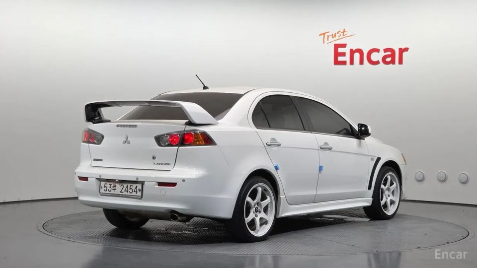 Mitsubishi Lancer