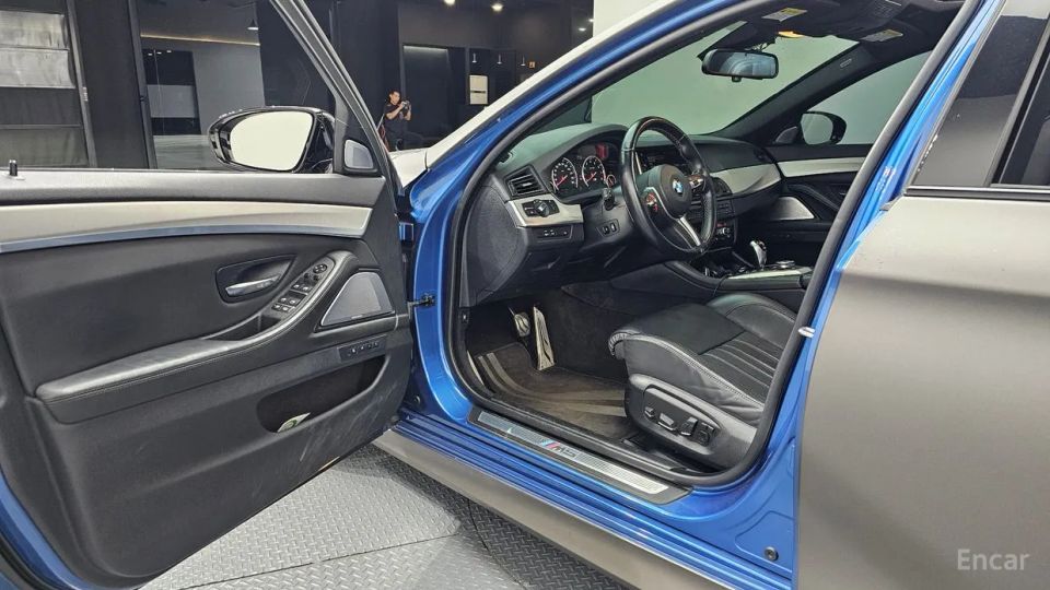 BMW M5