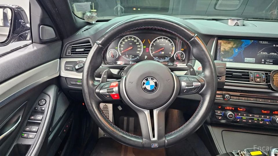 BMW M5