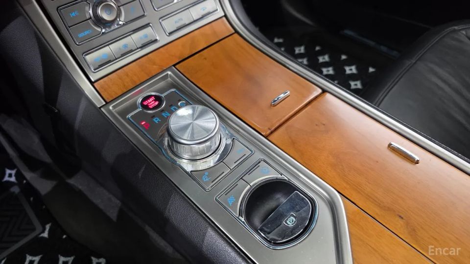 Jaguar xf