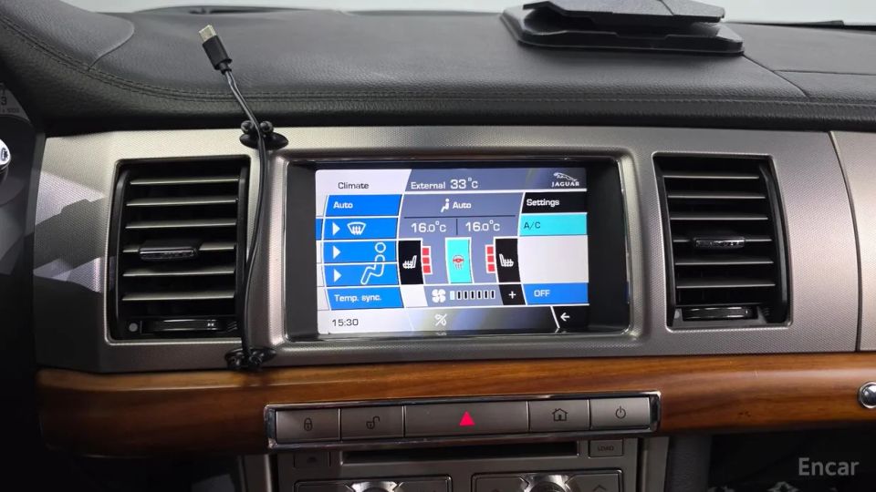 Jaguar xf
