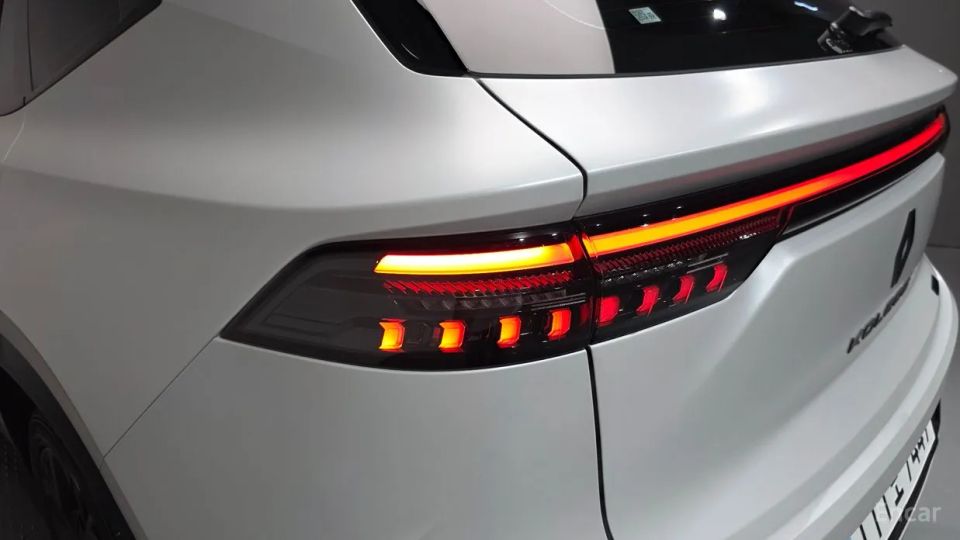 Renault-KoreaSamsung Grand Koleos