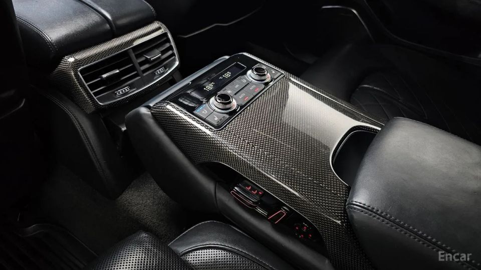 Audi S8
