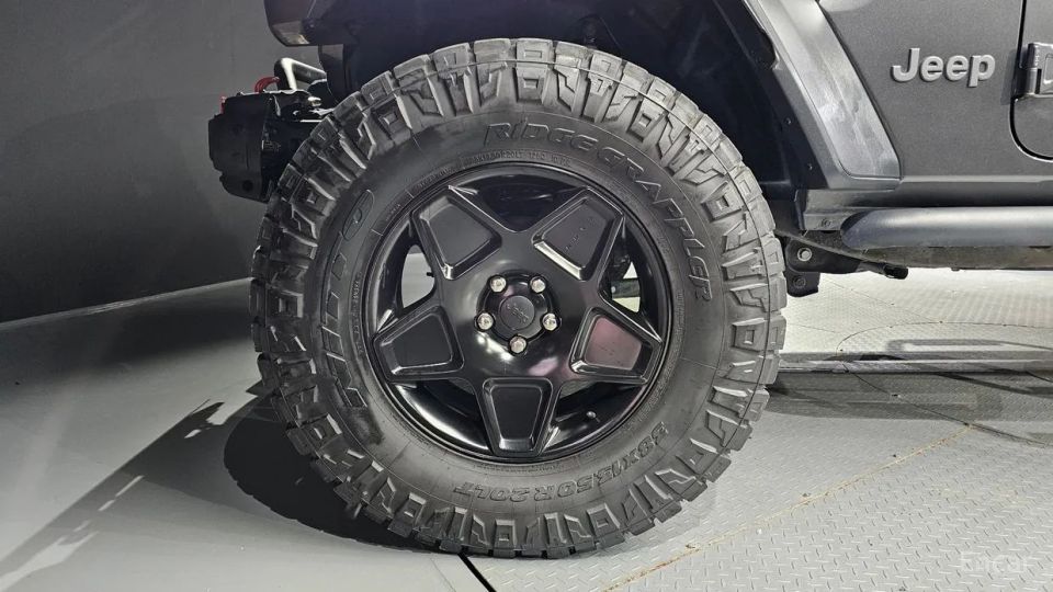 Jeep gladiator