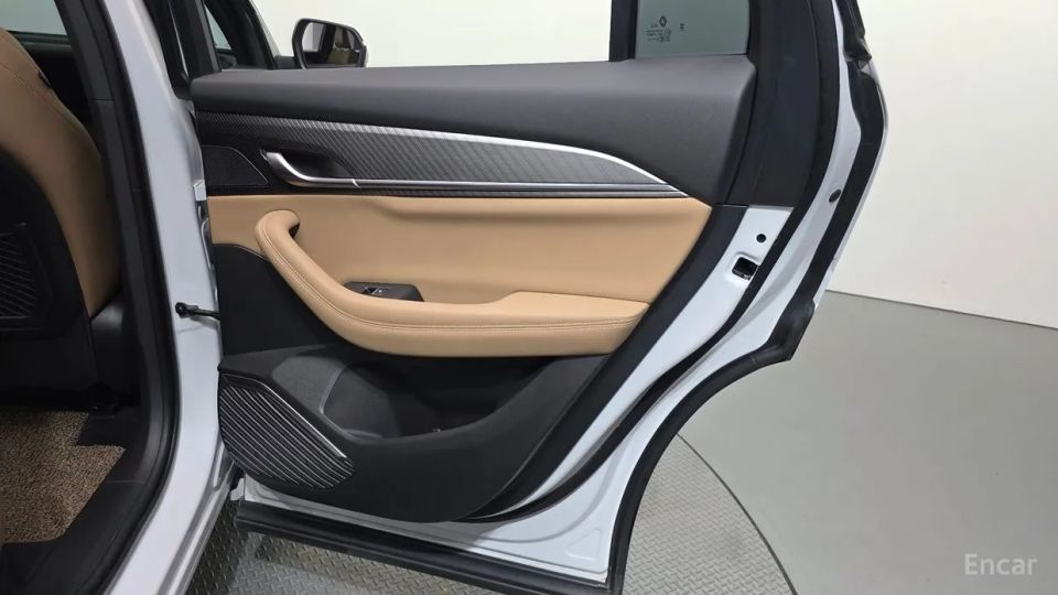 Renault-KoreaSamsung Grand Koleos