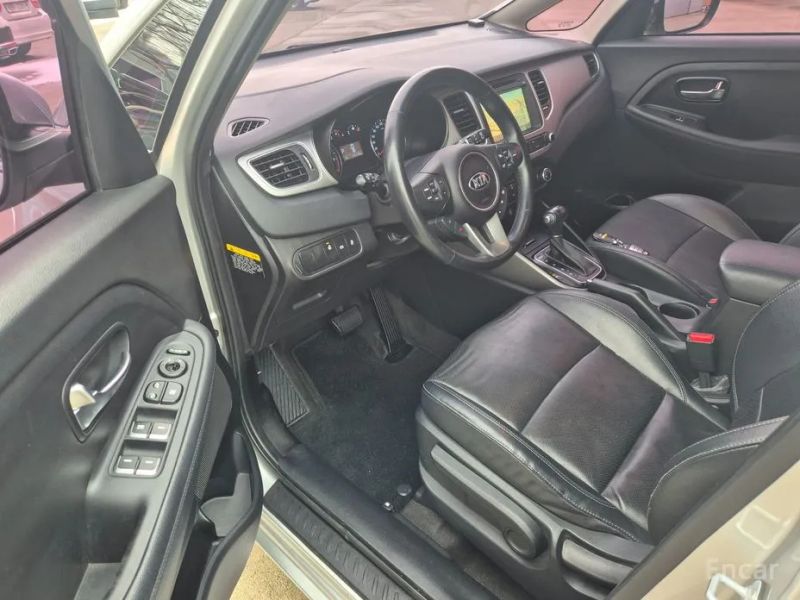 Kia Carens