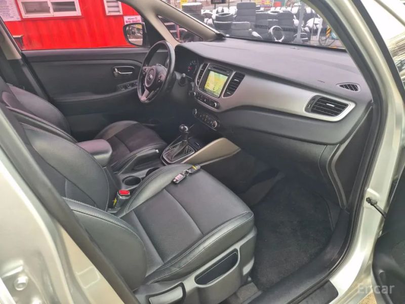 Kia Carens