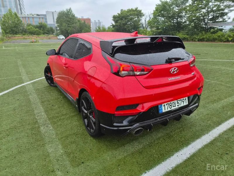 Hyundai Veloster