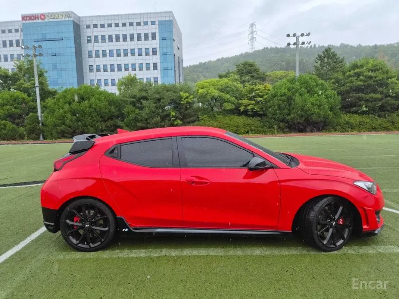 Hyundai Veloster