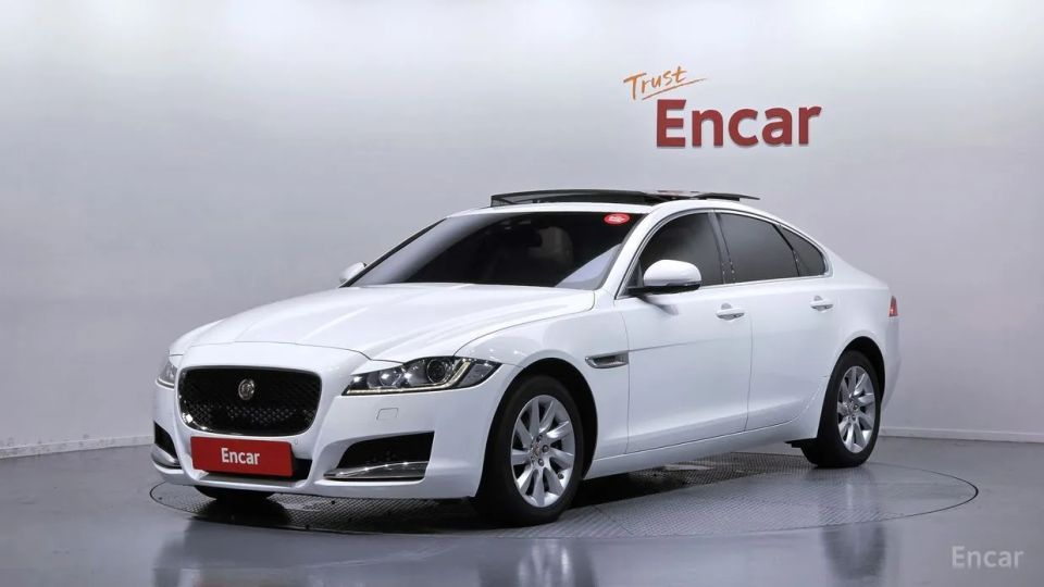 Jaguar xf