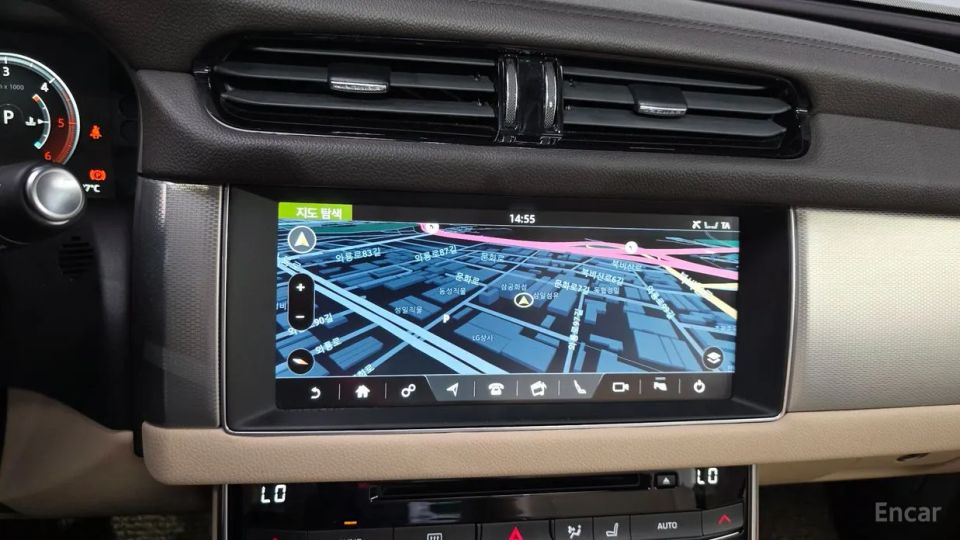 Jaguar xf