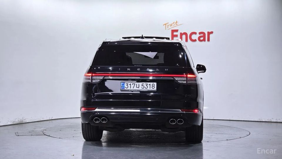 Lincoln Aviator